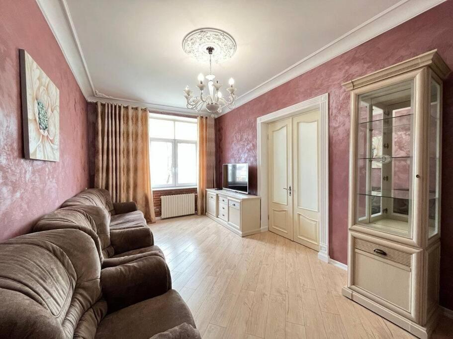 Luxury Apartment In The Center Chisinau Exterior foto